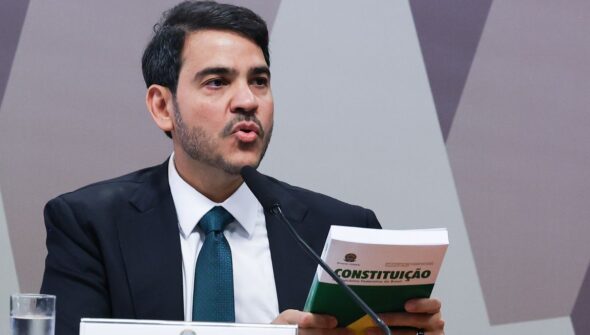 Em sabatina, Messias defende autocontenção do STF em pautas polêmicas