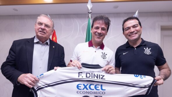 Fernando Diniz é anunciado como novo técnico do Corinthians