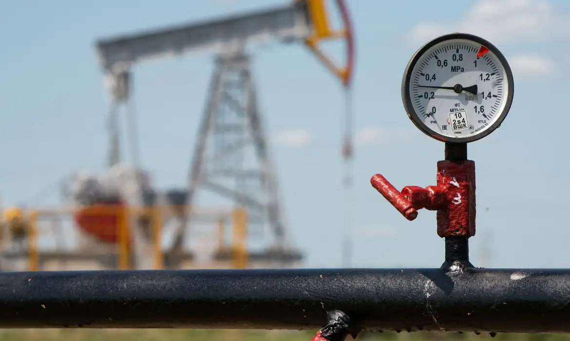 OAB Barro Preto - Irã retalia contra petroquímica na Arábia Saudita