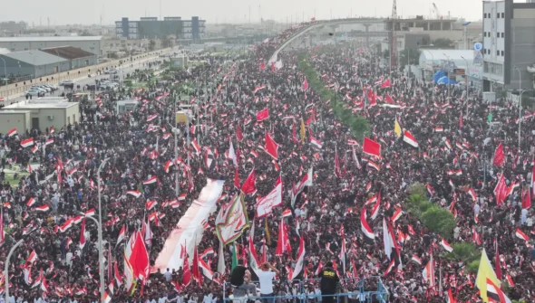 Multidões no Irã marcam 40º dia da morte do líder Supremo Khamenei