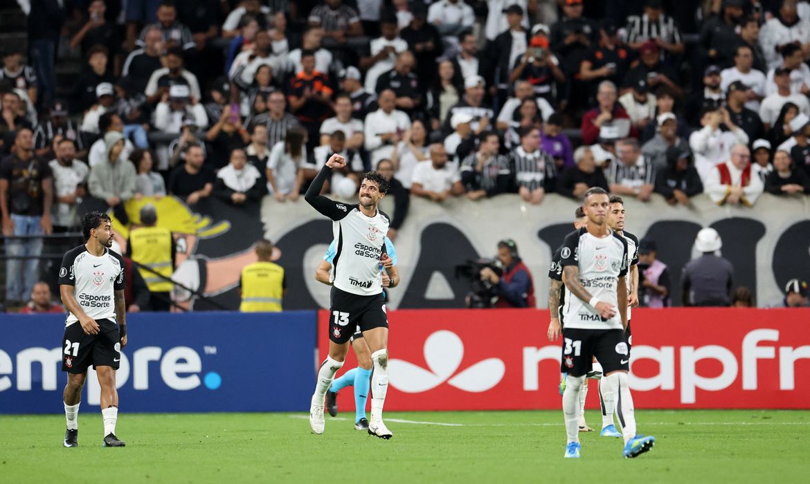 OAB Barro Preto - Corinthians derrota Santa Fe e segue 100% na Copa Libertadores