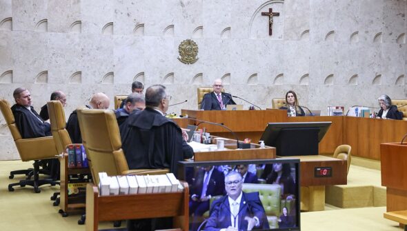 STF suspende julgamento sobre mandato-tampão para governo do Rio