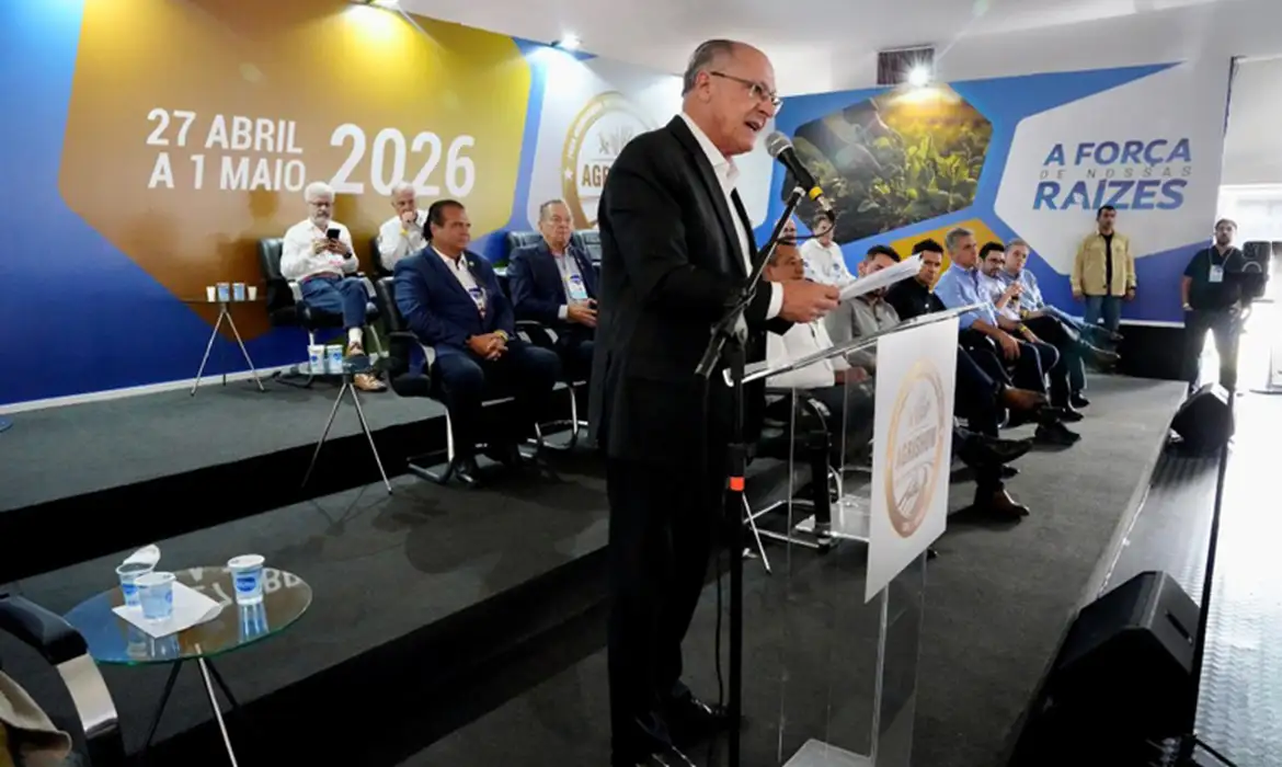 OAB Barro Preto - Alckmin anuncia R$ 10 bilhões para modernização de máquinas agrícolas
