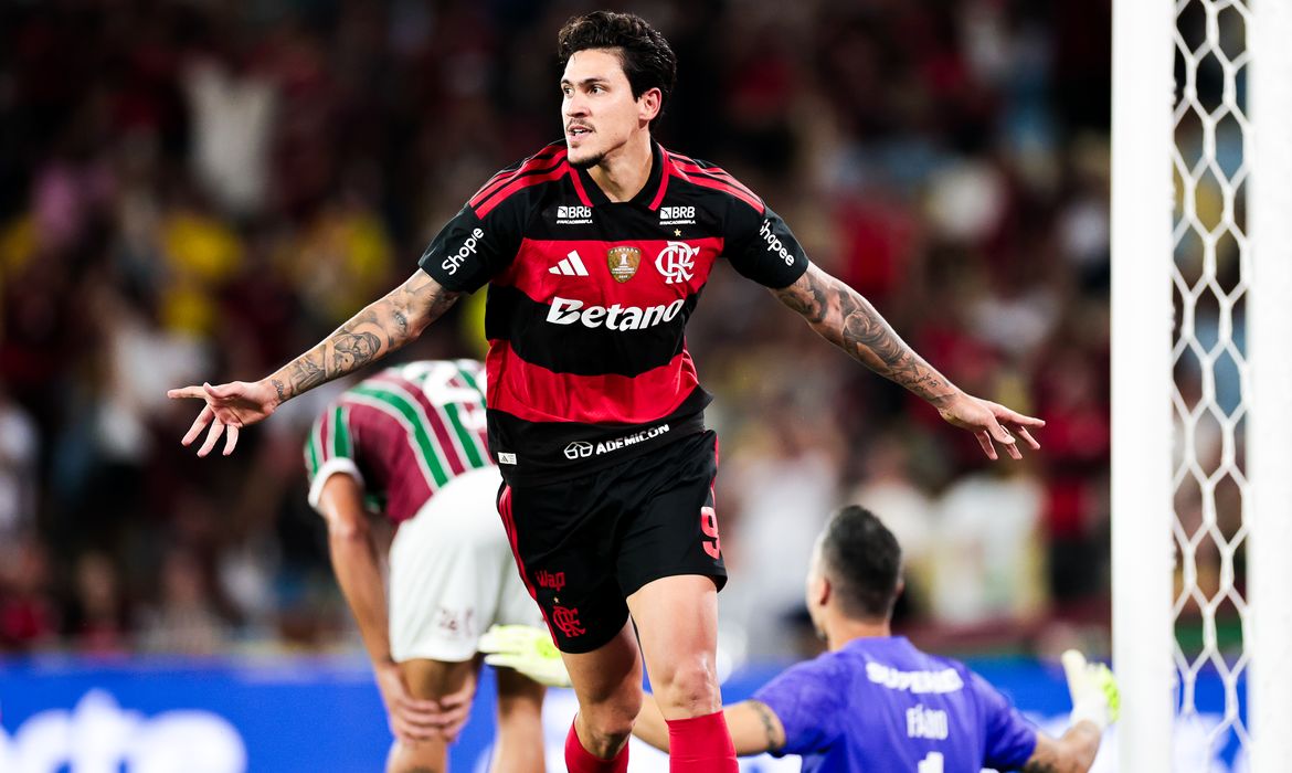 OAB Barro Preto - Com dois gols de Pedro, Flamengo vence Fluminense pelo Brasileirão