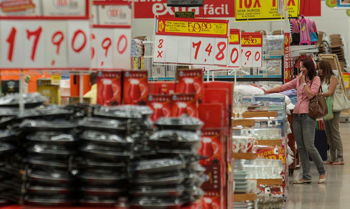 OAB Barro Preto - Mercado eleva previsão da inflação para 4,36% este ano