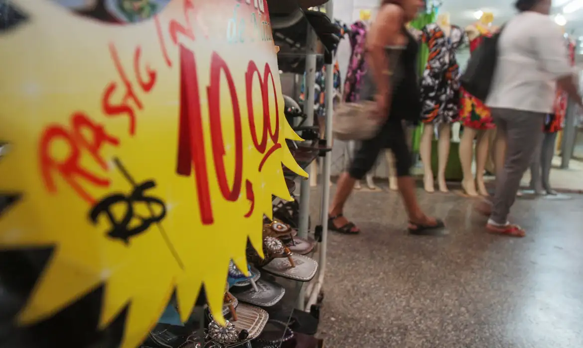 OAB Barro Preto - Mercado eleva previsão da inflação para 4,71% este ano