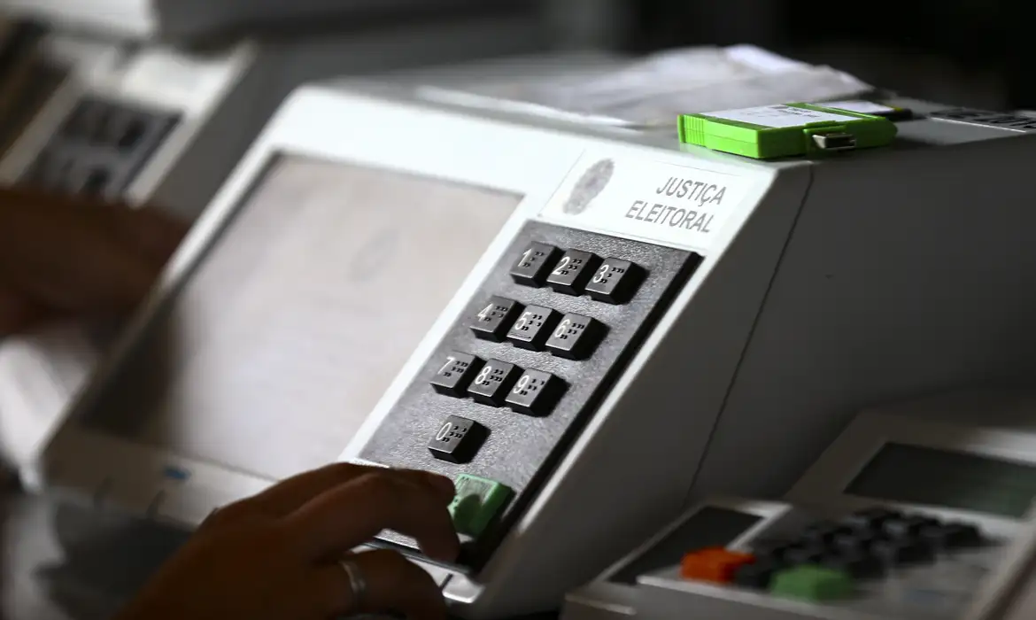 OAB Barro Preto - Onze governadores renunciam para disputar eleições de outubro