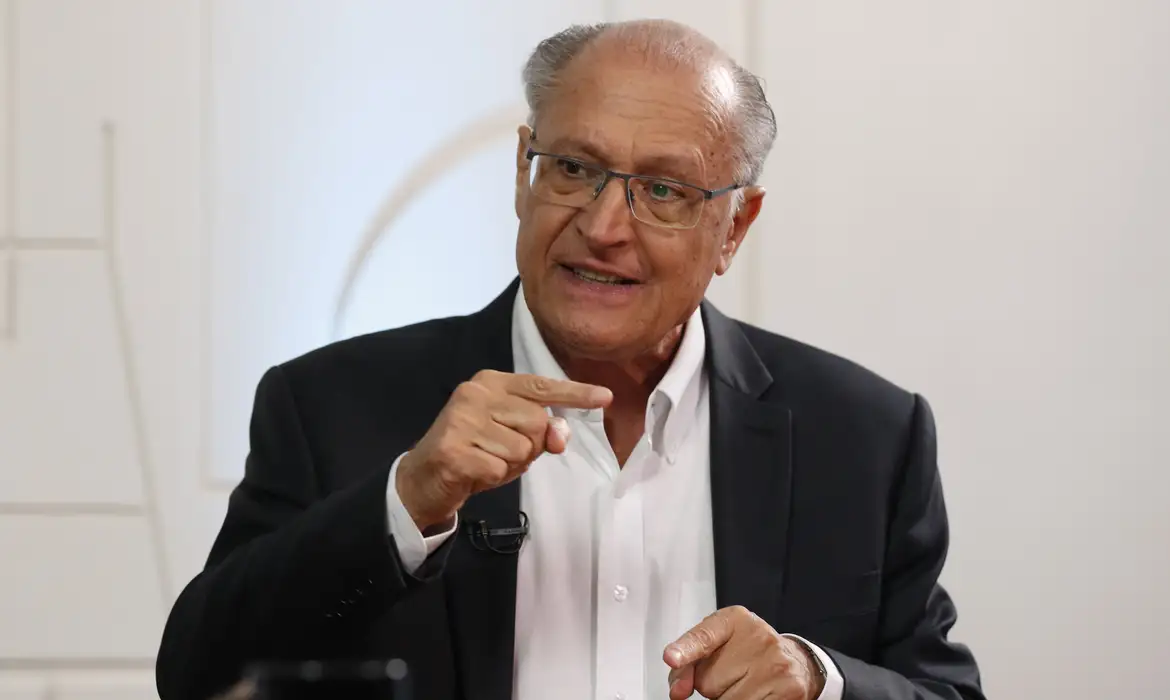 OAB Barro Preto - Alckmin: só um estado ainda não aderiu ao subsídio do diesel