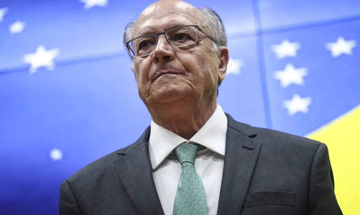 OAB Barro Preto - Alckmin: biodiesel reduz exposição do Brasil à geopolítica mundial