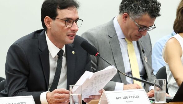 Fim da escala 6×1: relator propõe que um dia de folga seja no domingo