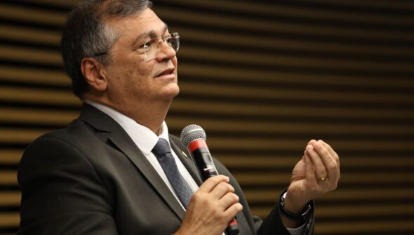 Dino determina plano emergencial de reestruturação da CVM