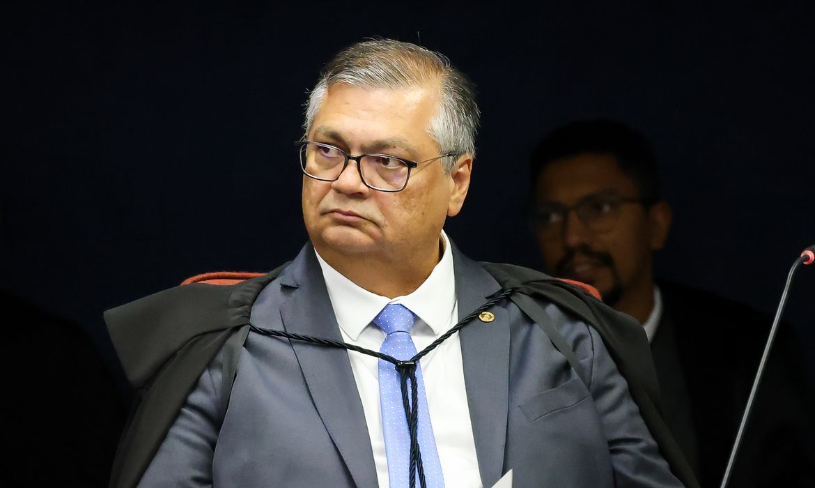 OAB Barro Preto - Dino dá 10 dias para governo mostrar plano de combate a incêndios