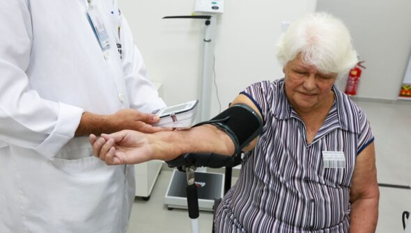 Pessoas 50+ vão representar metade do consumo com saúde em 2044