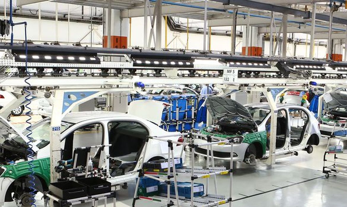 OAB Barro Preto - Lula defende indústria brasileira de carros na América Latina e África