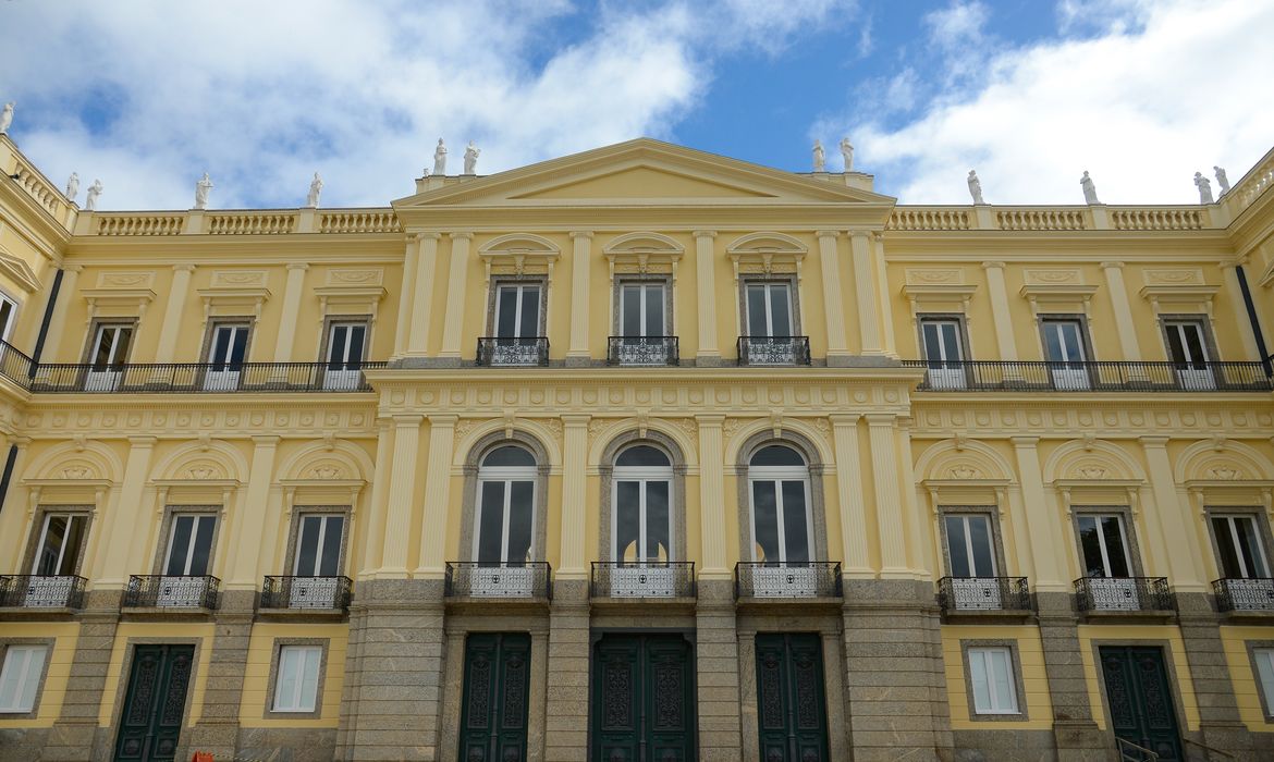OAB Barro Preto - Museu recupera negativos fotográficos de vidro perdidos em incêndio