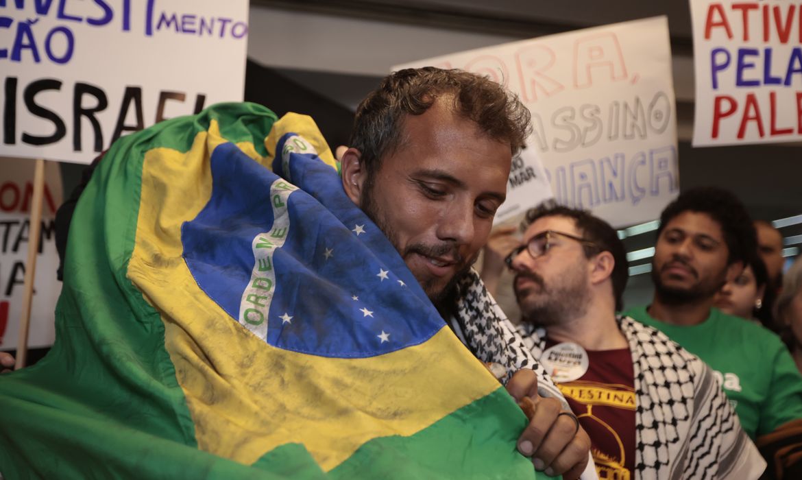OAB Barro Preto - Morre mãe do ativista brasileiro Thiago Ávila, preso em Israel