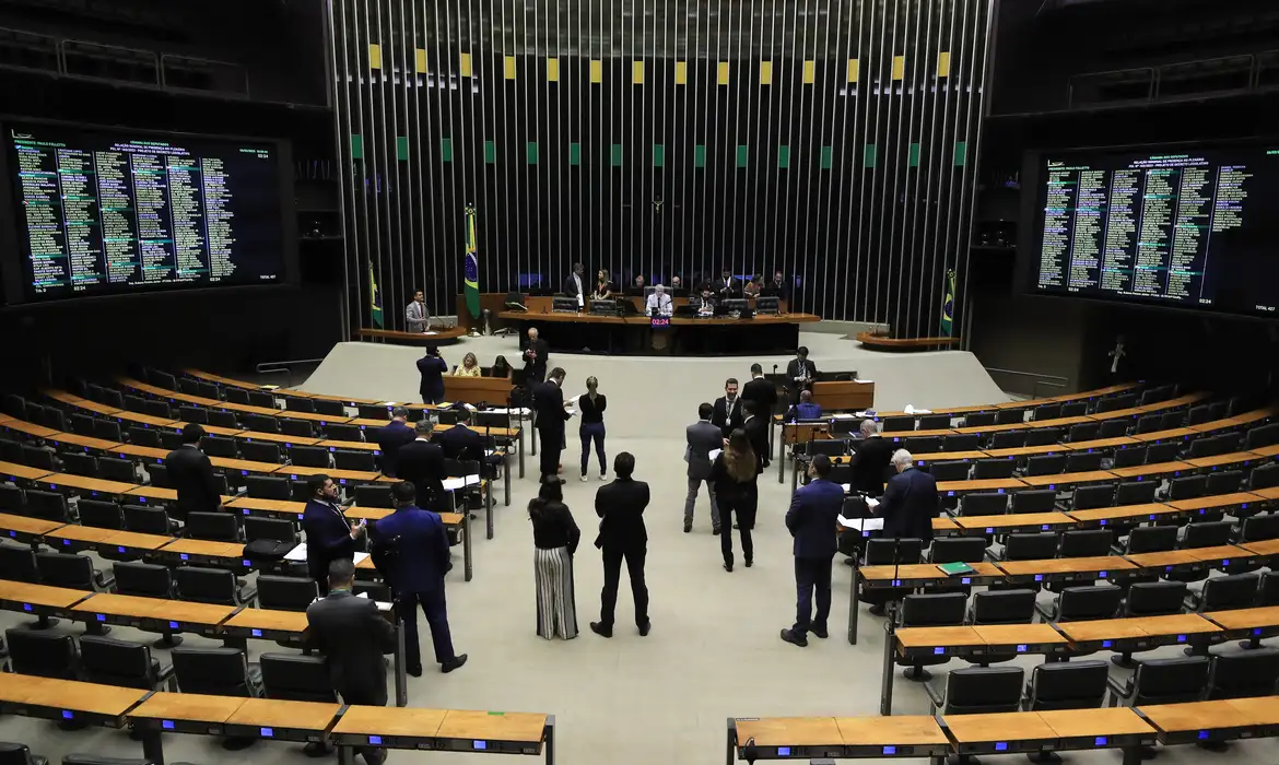 OAB Barro Preto - Minirreforma eleitoral limita e parcela multas de partidos; entenda