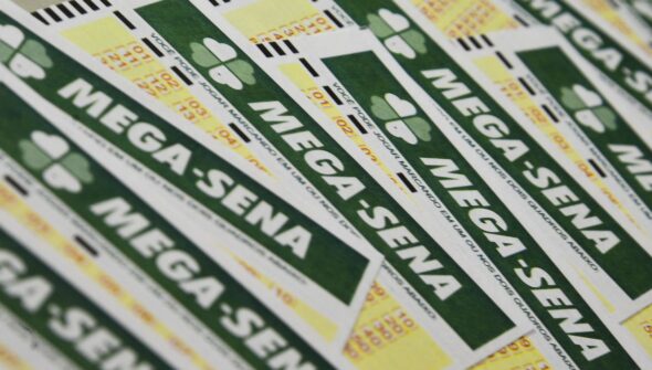 Mega-Sena acumula e prêmio principal vai para R$ 10 milhões