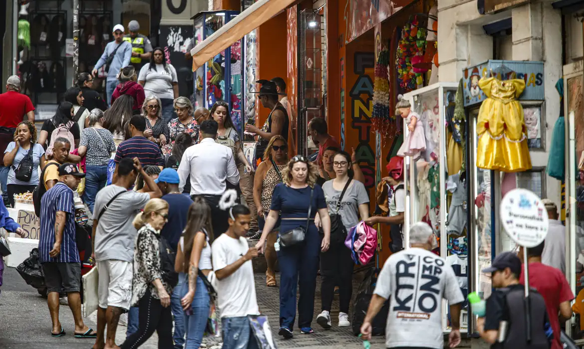 OAB Barro Preto - FecomercioSP prevê crescimento de 3% nas vendas de Dias das Mães em SP