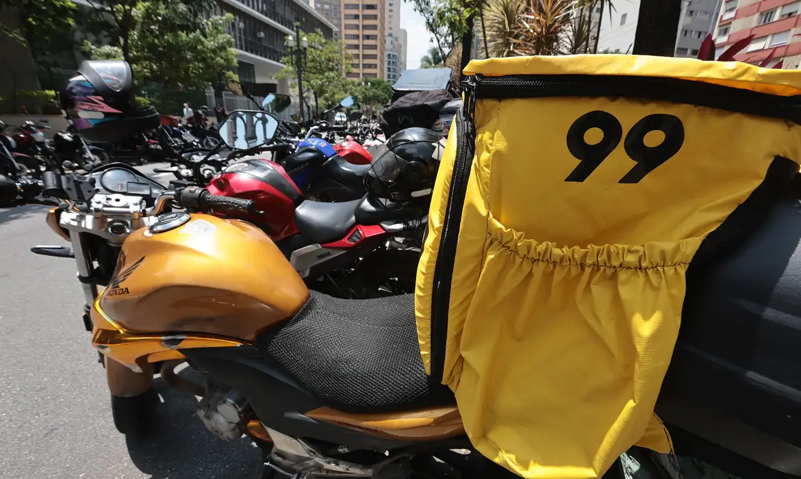 OAB Barro Preto - App 99 desenvolve tecnologia para monitorar motociclistas parceiros