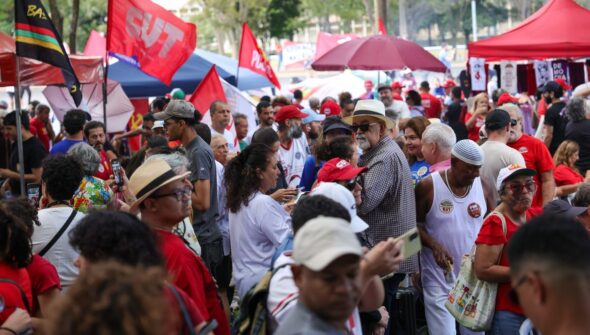 Sindicatos realizam ato pelo direito ao descanso e fim da escala 6×1