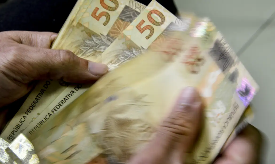OAB Barro Preto - Caixa começa a pagar Bolsa Família de maio