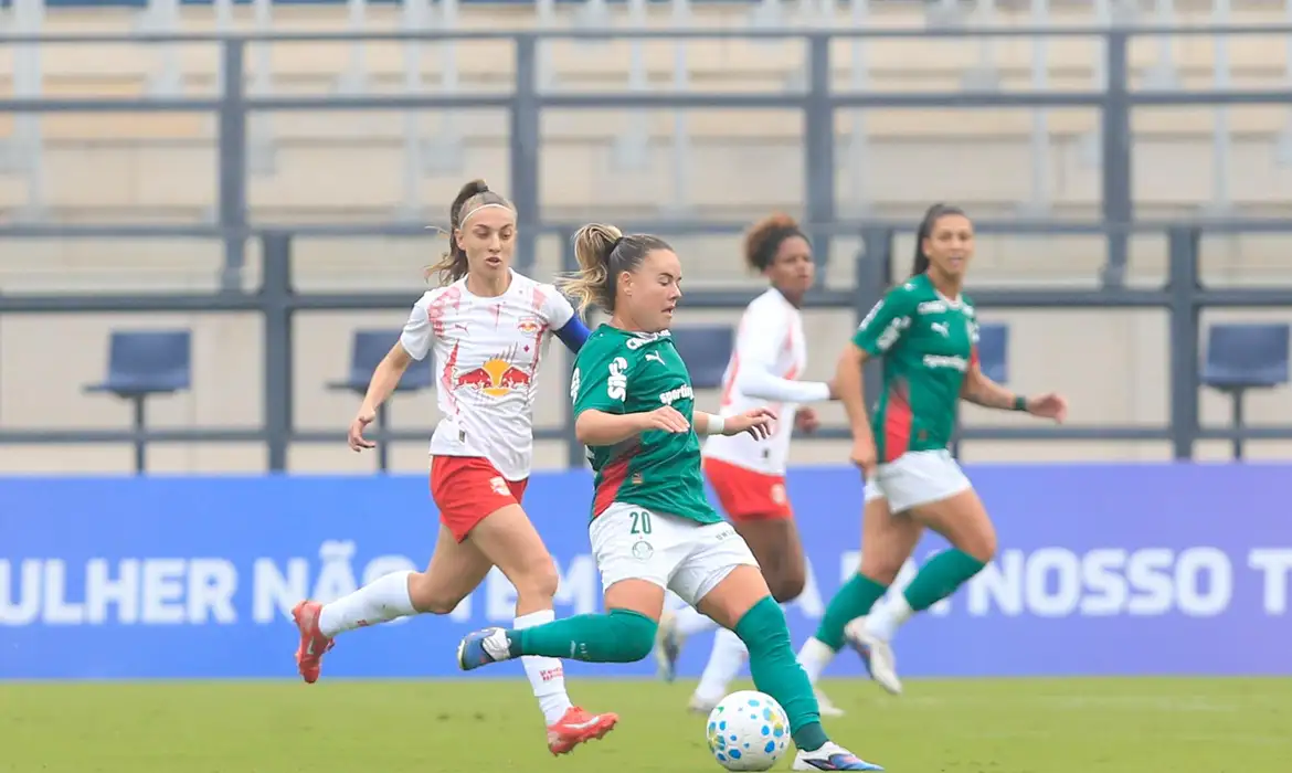 OAB Barro Preto - Palmeiras vence Bragantino e dorme na liderança do Brasileiro Feminino