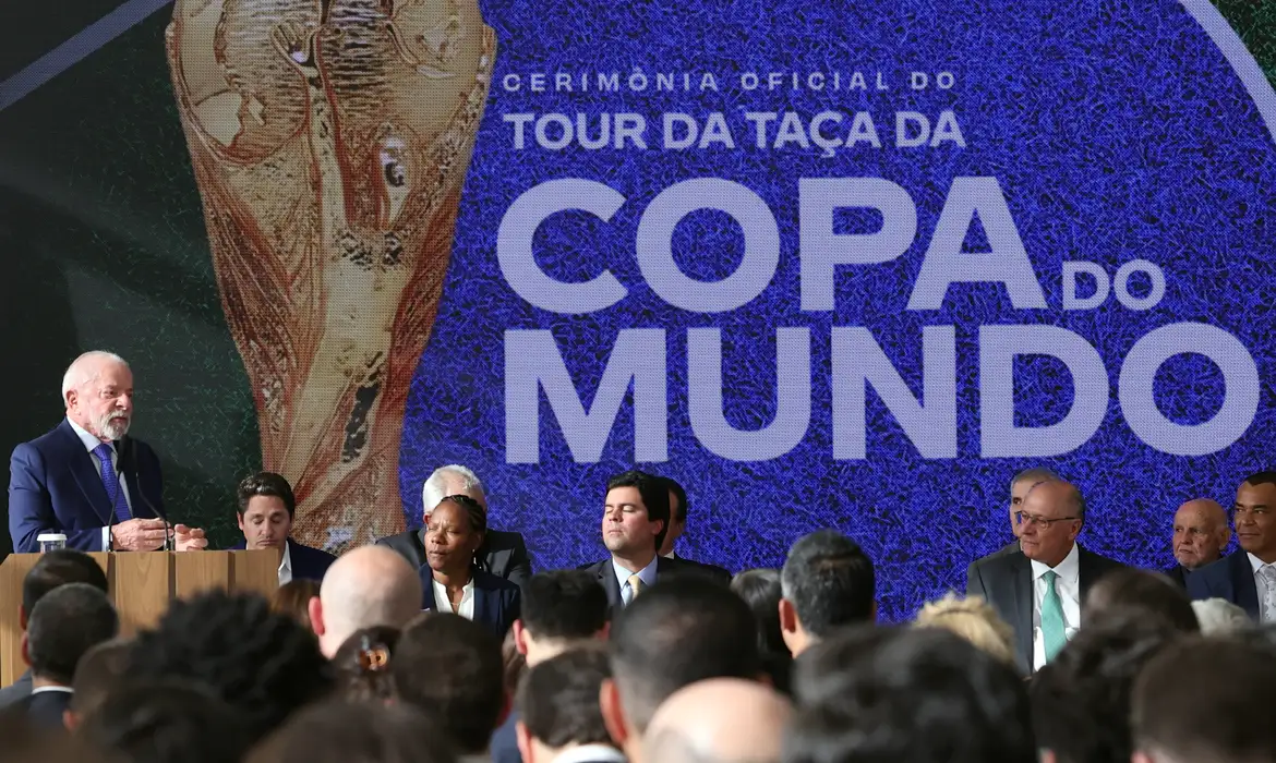 OAB Barro Preto - Lula sanciona lei da Copa do Mundo Feminina e reconhece pioneiras