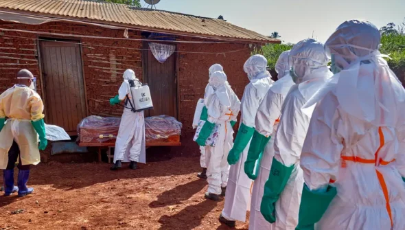 Guerras no Congo e menor cooperação em saúde favorecem surto do ebola