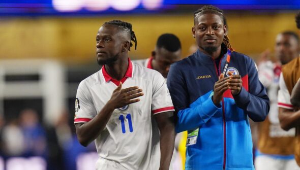 Rival do Brasil na Copa, Haiti celebra a esperança em meio à crise