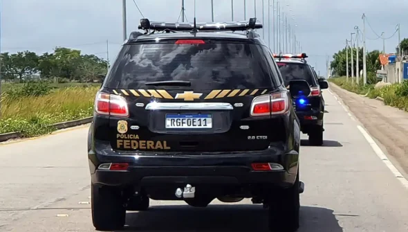 PF apreende armas destinadas a facções criminosas no Rio