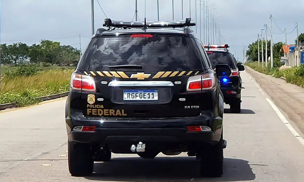 OAB Barro Preto - PF apreende armas destinadas a facções criminosas no Rio