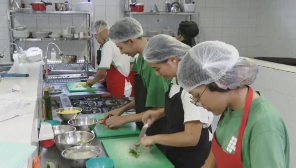 Desemprego até maio cai para 5,6%, o menor já registrado no período