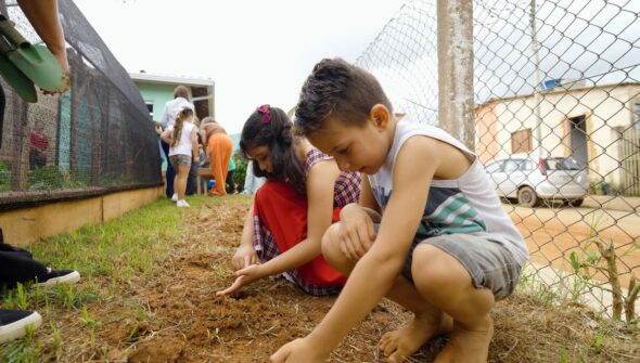 Natureza e saberes tradicionais guiam projeto premiado em escola rural