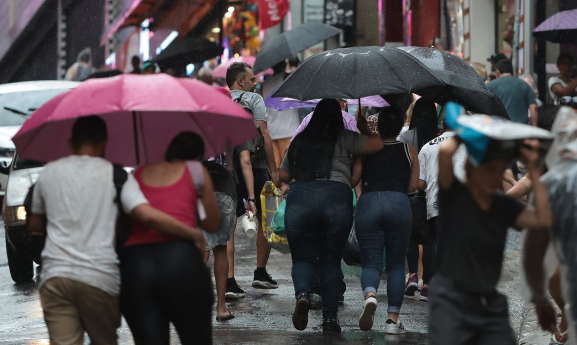 OAB Barro Preto - Inmet: instabilidades provocam chuva em grande parte do país