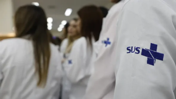 Candidatos a residência médica já podem se inscrever para o Enare 2026