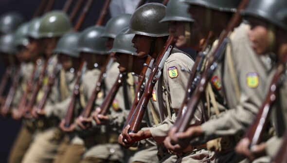 Exército mantém patrulha de fronteiras mesmo com bloqueio do orçamento