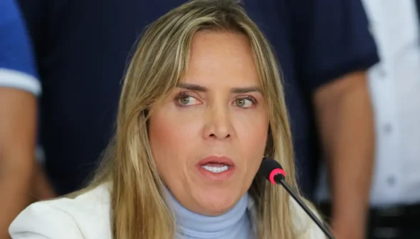 Governadora do DF recebe alta após apresentar quadro de pneumotórax