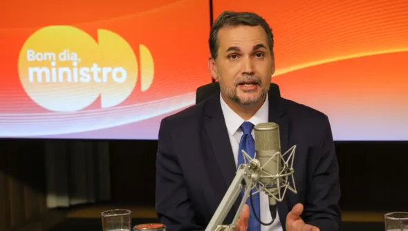 Governo usou lucros com exportação para conter preço dos combustíveis