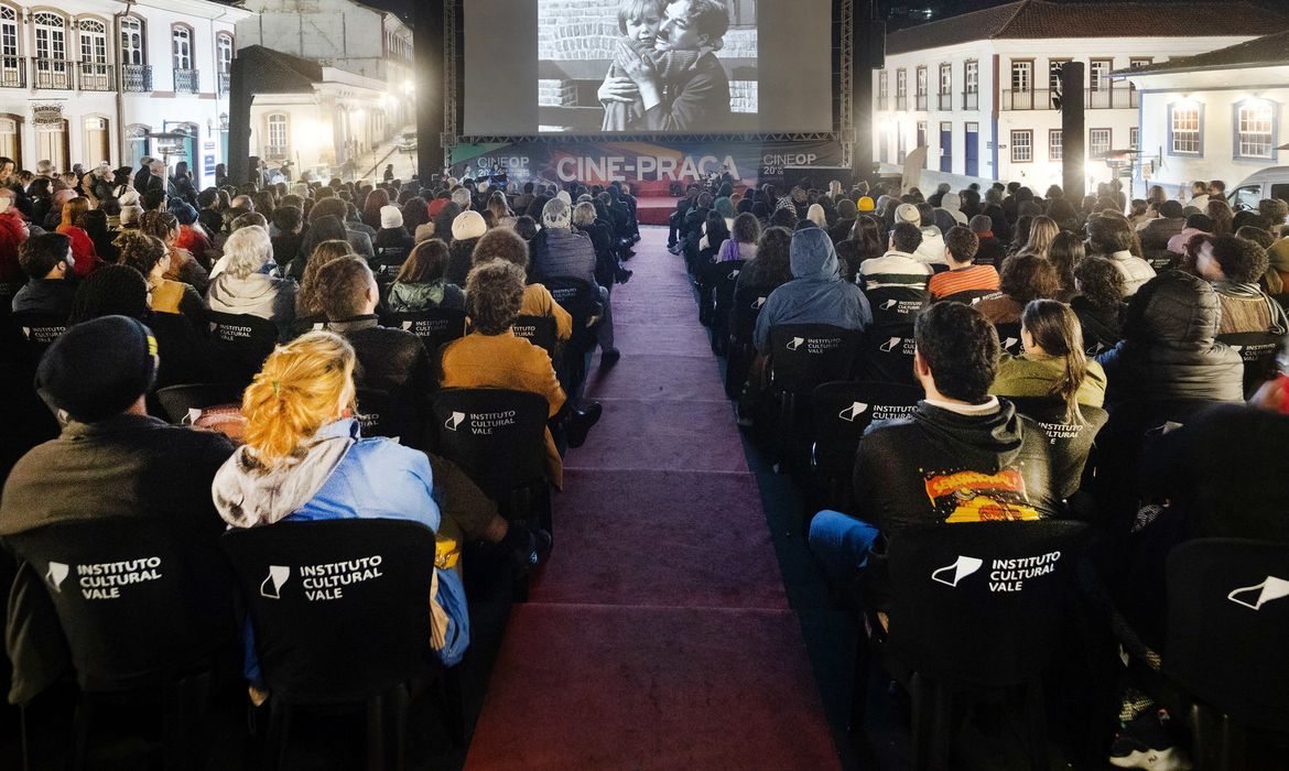 OAB Barro Preto - CineOP transforma Ouro Preto em capital da memória audiovisual