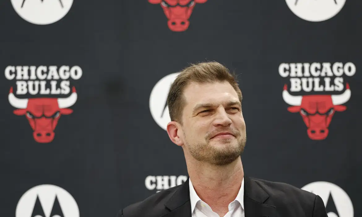 OAB Barro Preto - Tiago Splitter vê Chicago Bulls como “um quadro branco para pintar”