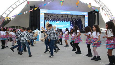 Festival de Quadrilhas Estudantis abre festejos juninos com criatividade e emoção