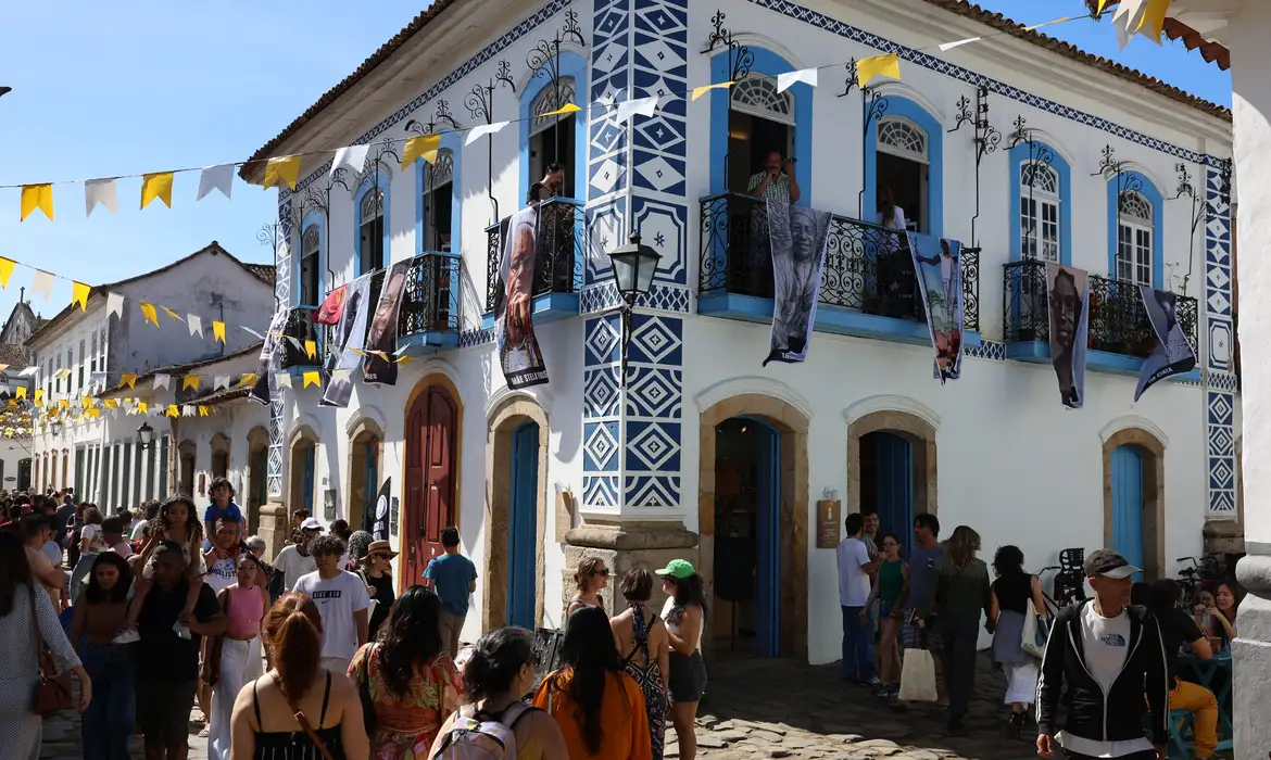 OAB Barro Preto - Apoiadora oficial da Flip, Rádio MEC faz cobertura especial em Paraty