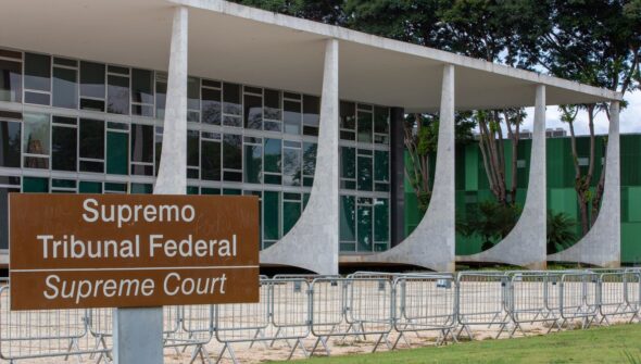 Moraes marca para 28 de julho depoimento de Flávio Bolsonaro à PF