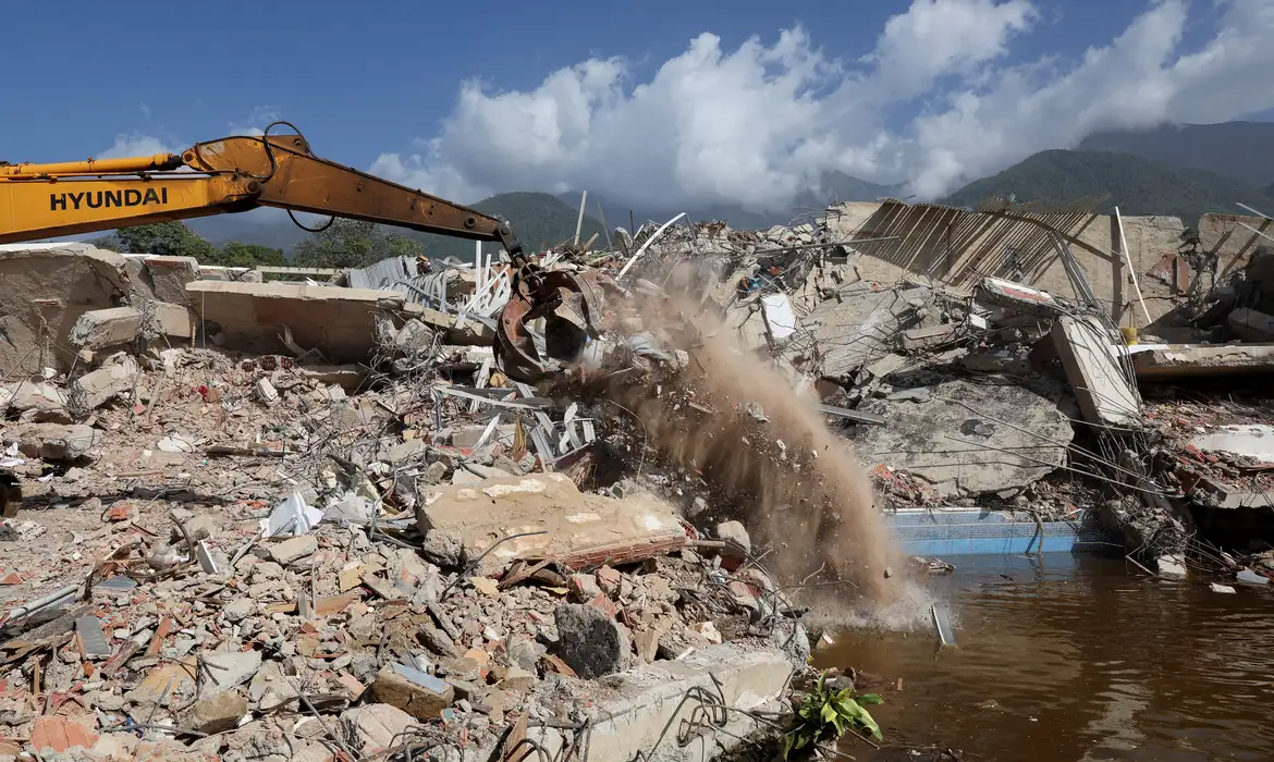 OAB Barro Preto - Sobe para 2.595 número de mortos em terremotos na Venezuela