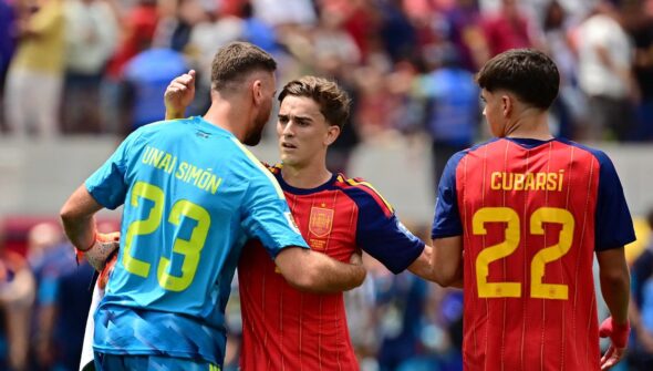 Espanha e Portugal, EUA e Bélgica jogam hoje pelas oitavas da Copa