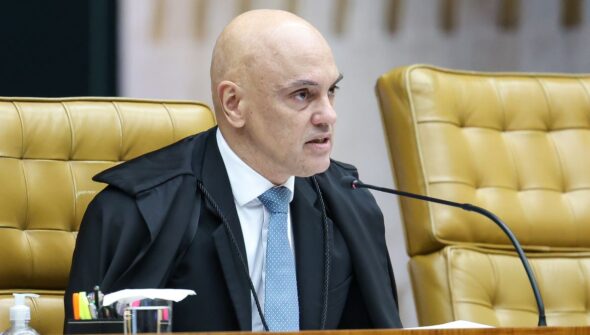 Moraes dá 48 horas para Bolsonaro informar se autorizou vídeo com IA
