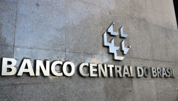 Banco Central e Receita Federal são autorizados a realizar concursos