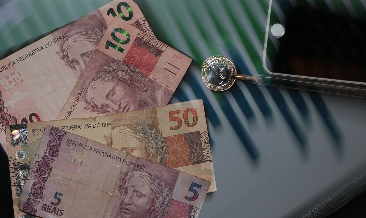 OAB Barro Preto - Atividade econômica cresceu 0,1% em maio