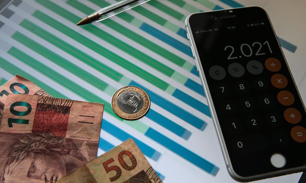 OAB Barro Preto - Mercado financeiro reduz projeção da inflação para 5,30%